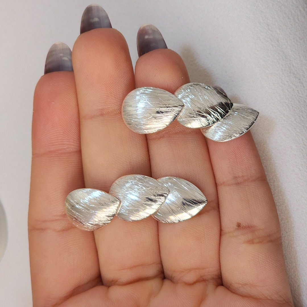 Brinco Gota Escovado
