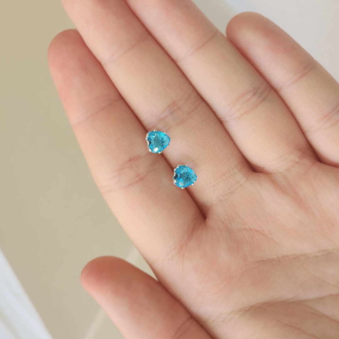 Brinco Infantil Coração Zirconia