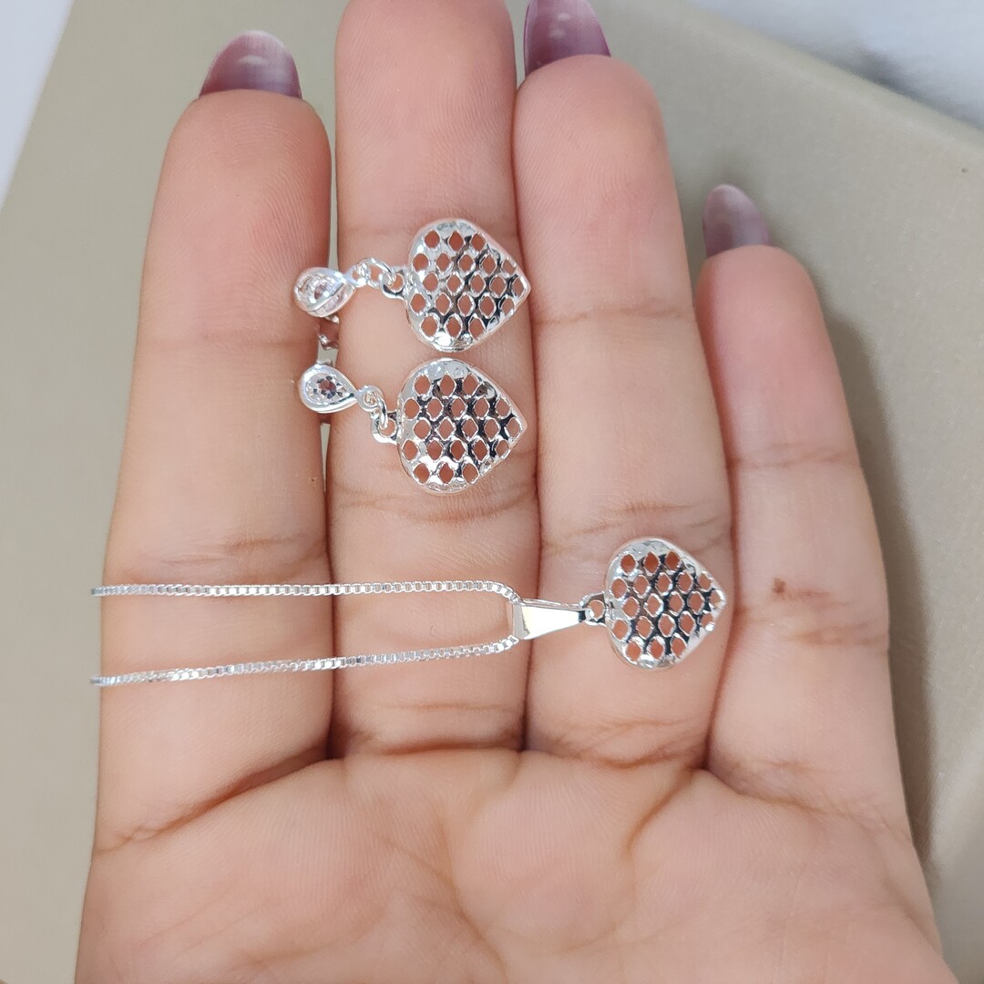 Conjunto Coração Vazado