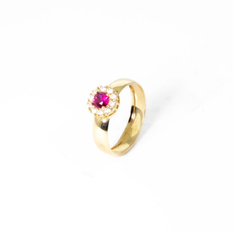 ANEL DE FORMATURA COM ZIRCÔNIAS UMA VERMELHA E 10 BRANCAS OURO 18K