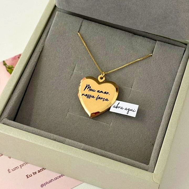 Colar Personalizado Relicário Ouro