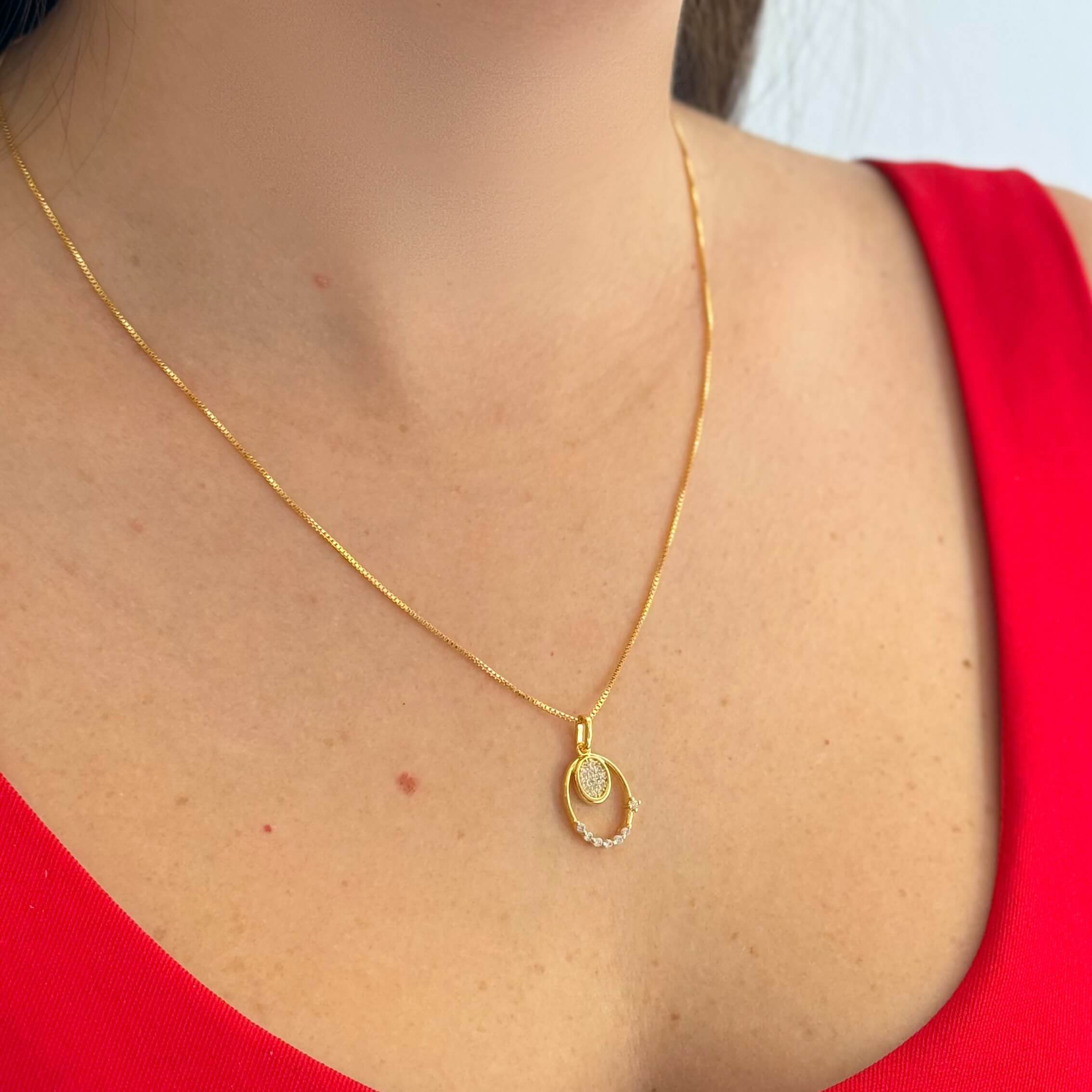 Colar Oval Duplo Cravejado Ouro
