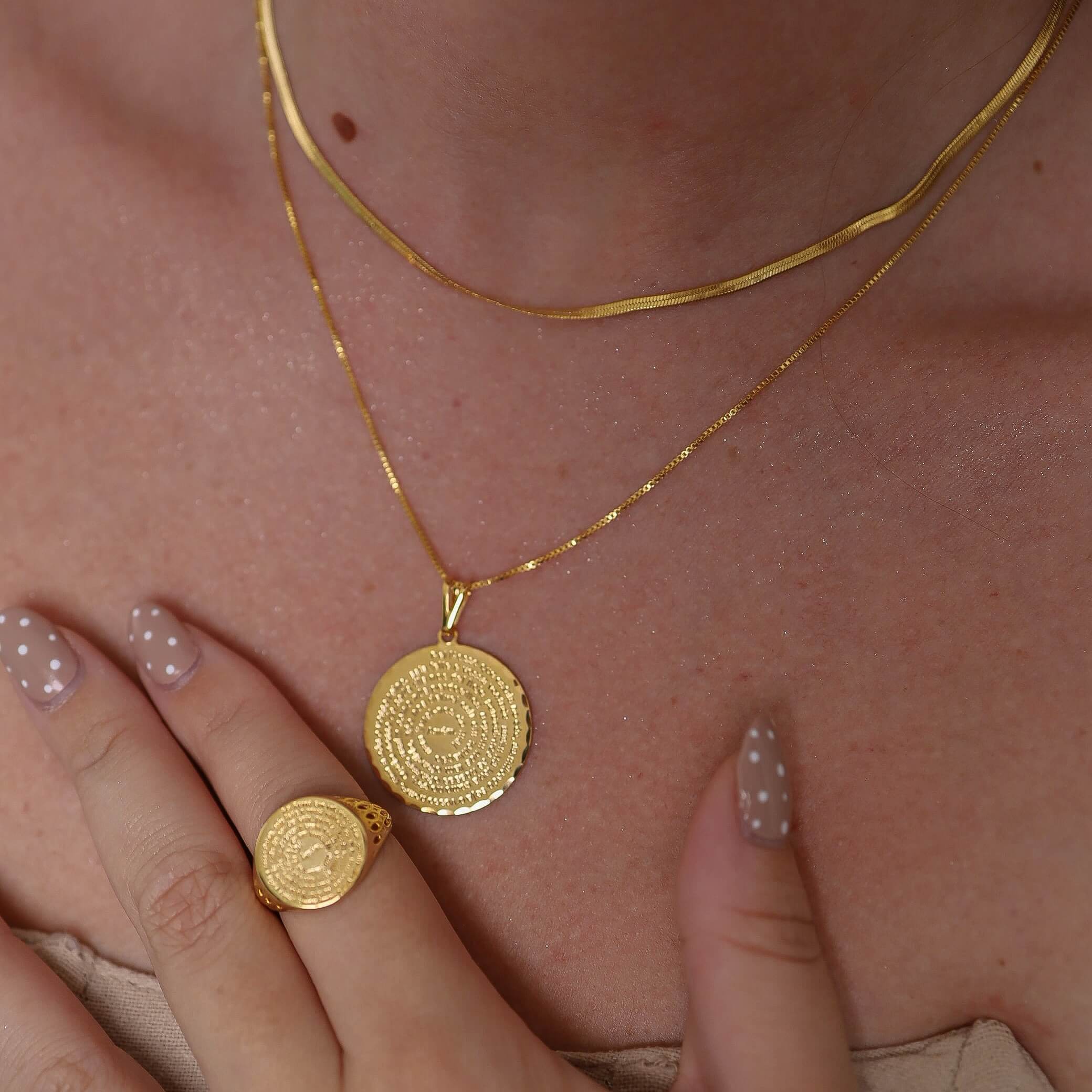 Colar Medalha Pai Nosso Ouro