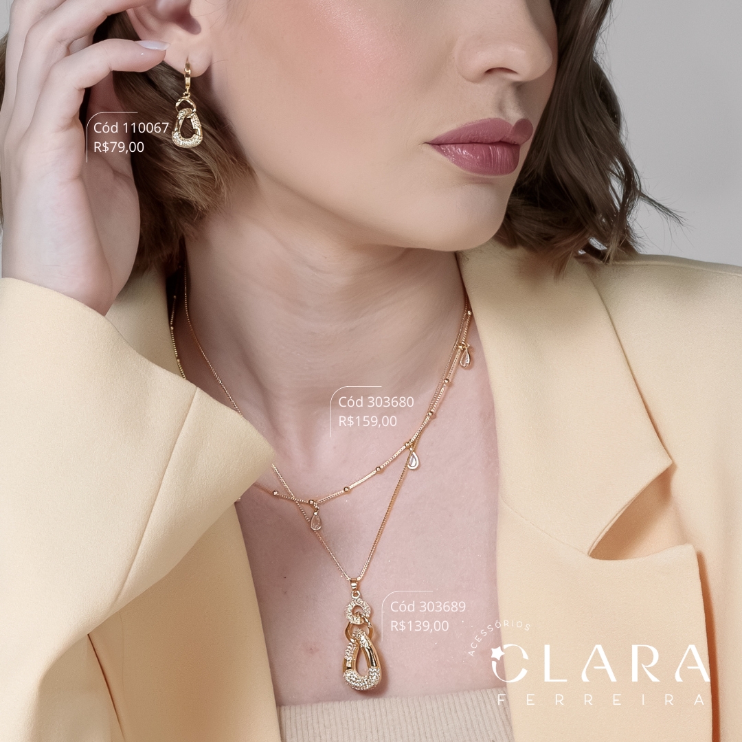 BRINCO ARGOLINHA CLICK LISA C/ 2 ELOS 1 LISO E 1 MICROZIRCÔNIAS PENDURADO INSPIRAÇÃO CHANEL - Dourado