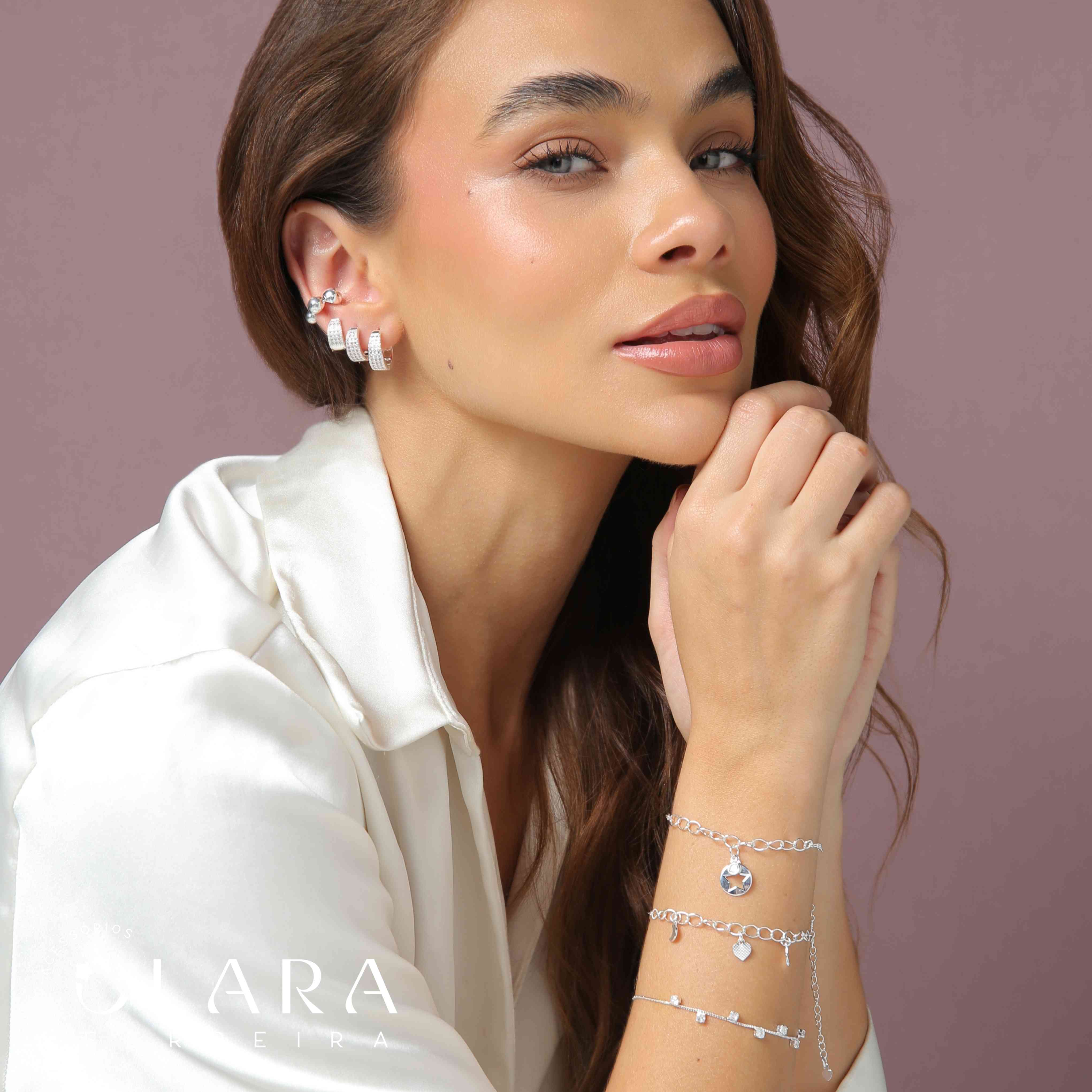BRINCO PIERCING FAKE 5 BOLAS LISAS DA MAIOR PRA MENOS - LINHA ORGÂNICOS  - PEÇA EXCLUSIVA - Banho de Prata