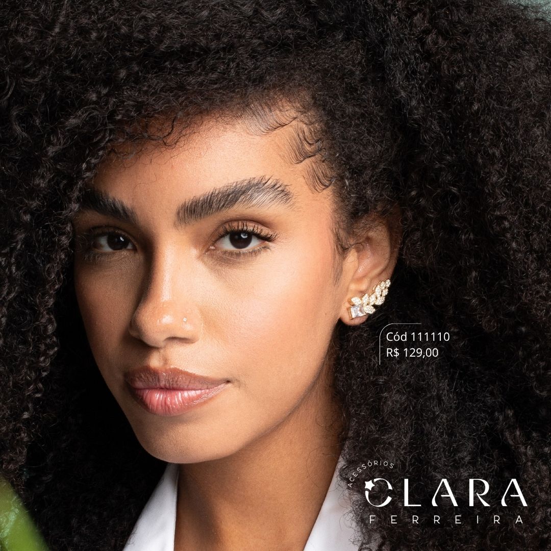 BRINCO EAR CUFF FOLHAS MICROZIRCÔNIAS C/ ZIRCÔNIA RETANGULAR NA BASE - Dourado