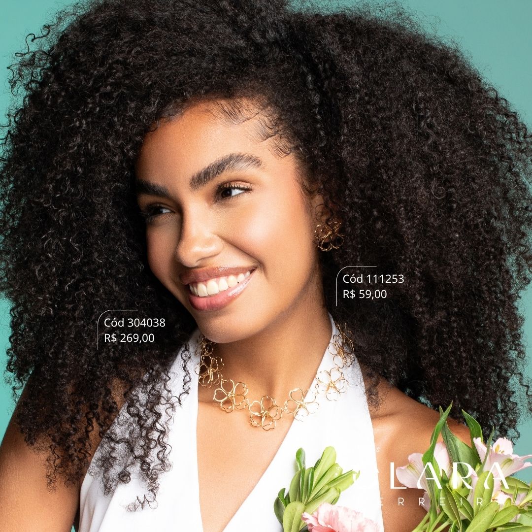 COLAR CHOKER 8 FLORES FIO VAZADAS 30MM - LINHA ORGÂNICOS - PEÇA EXCLUSIVA - 40CM - Dourado