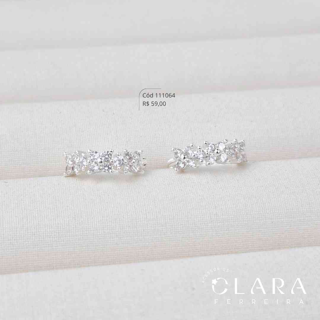 BRINCO ARGOLINHA CLICK C/ 3 FLORES PÉTALAS ZIRCÔNIAS REDONDAS - 14X3MM - Banho de Prata