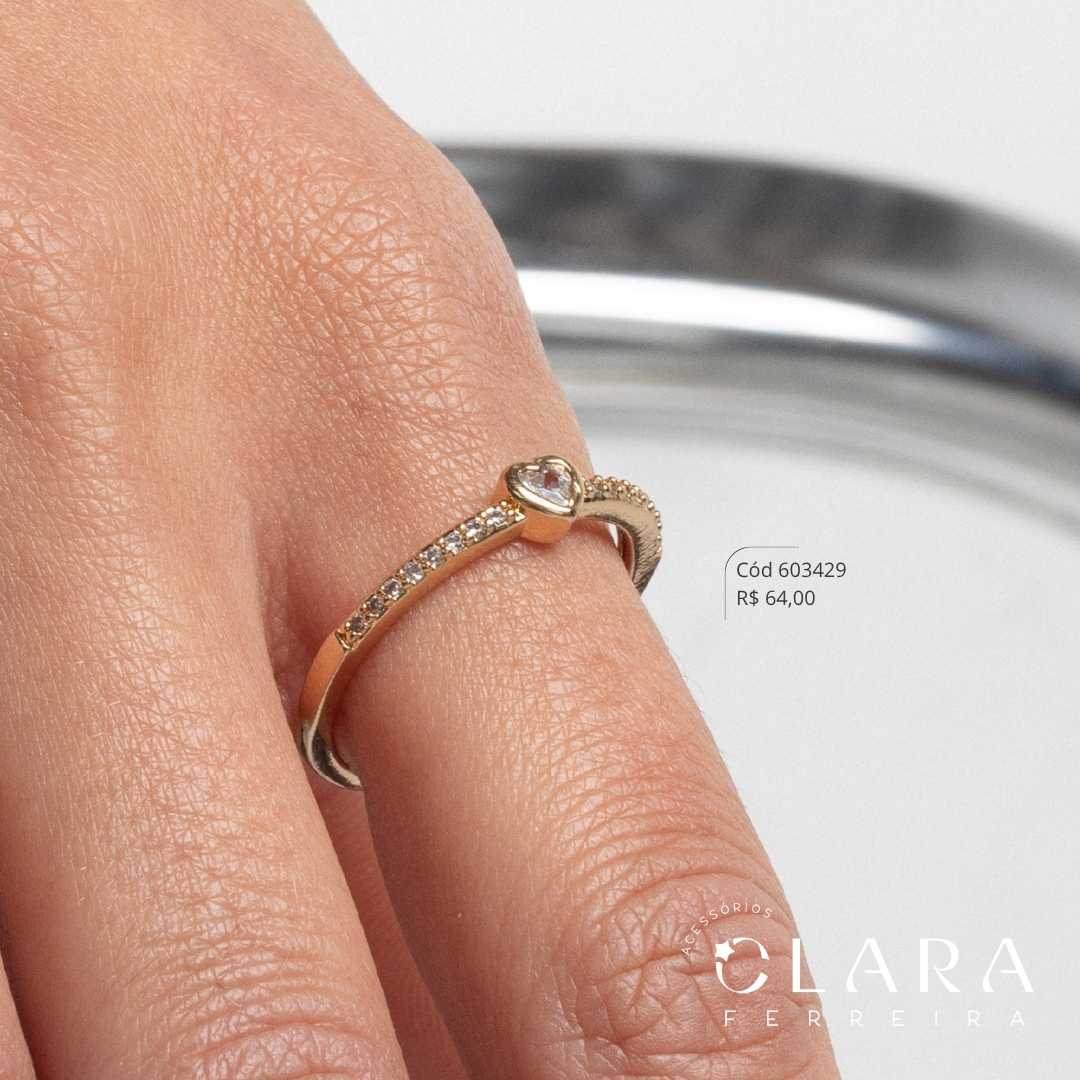 ANEL APARADOR 1 FILEIRA MICROZIRCÔNIAS C/ CORAÇÃO 4MM - Dourado
