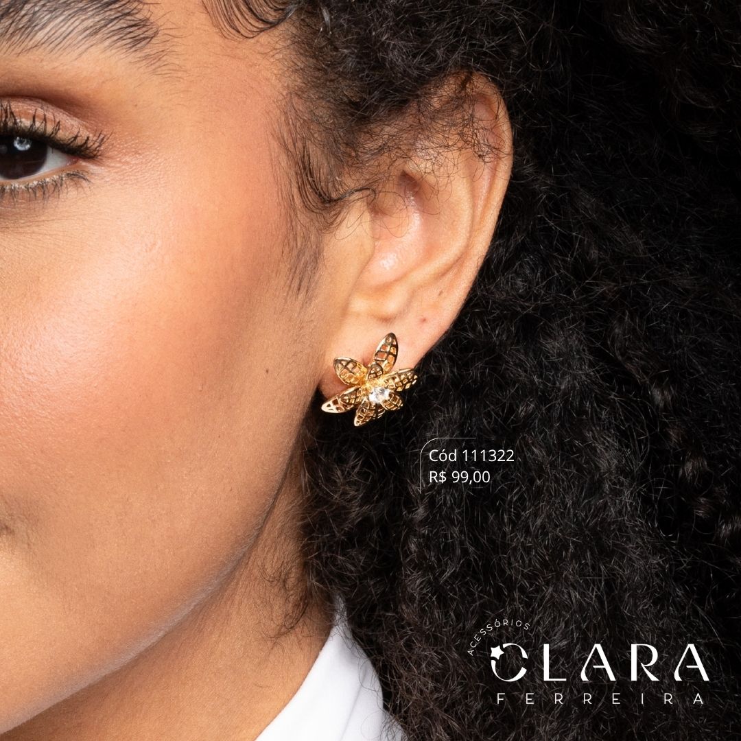 BRINCO FLOR C/ MIOLO ZIRCÔNIA REDONDA 3MM E PÉTALAS LISAS VAZADAS - 22MM - Dourado