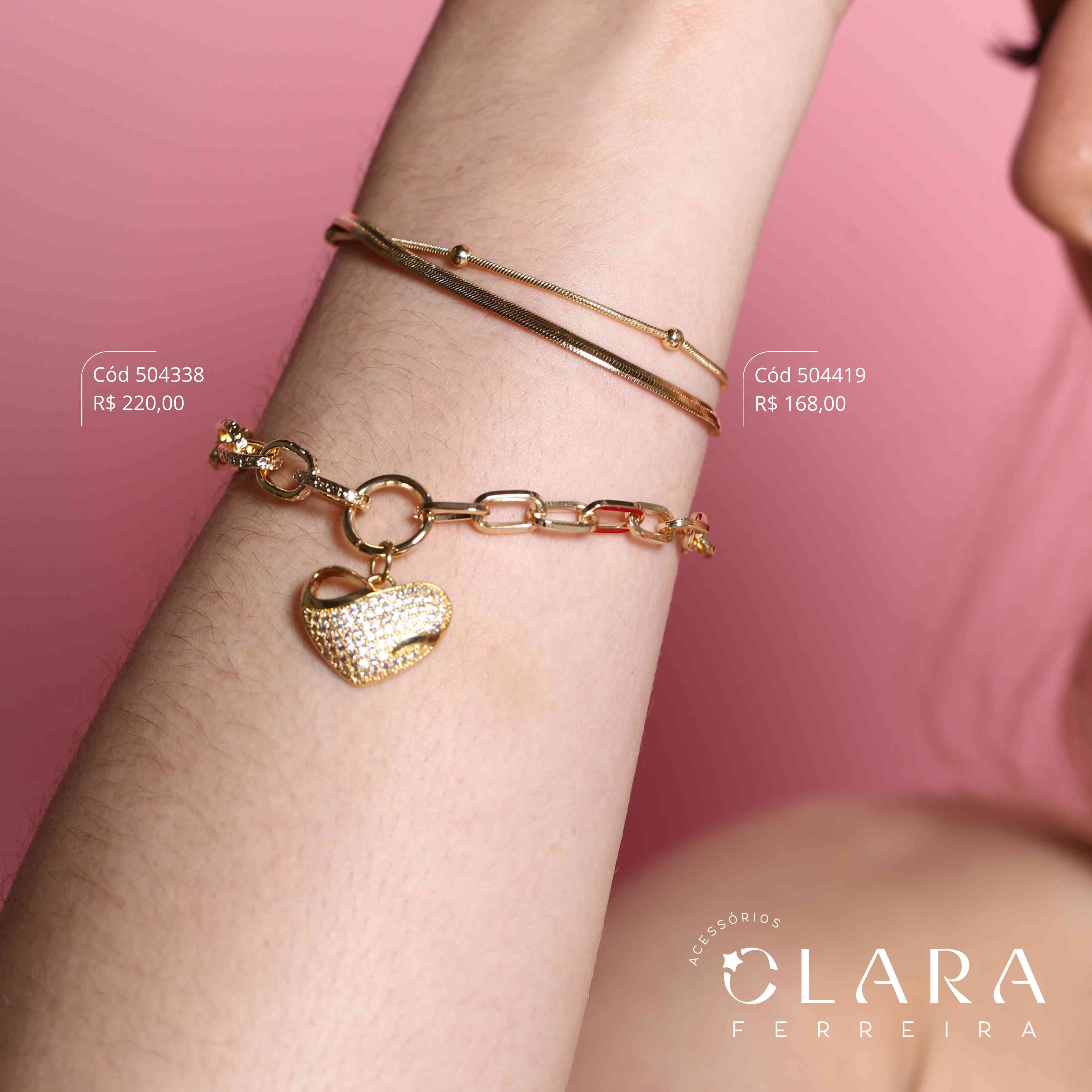 PULSEIRA MAX 2 MALHAS: METADE ELOS CADEADOS JATEADOS E METADE ELOS CARTIER C/  PINGENTE CORAÇÃO MICROZIRCONIAS PENDURADO - 15MM - 17CM - Dourado