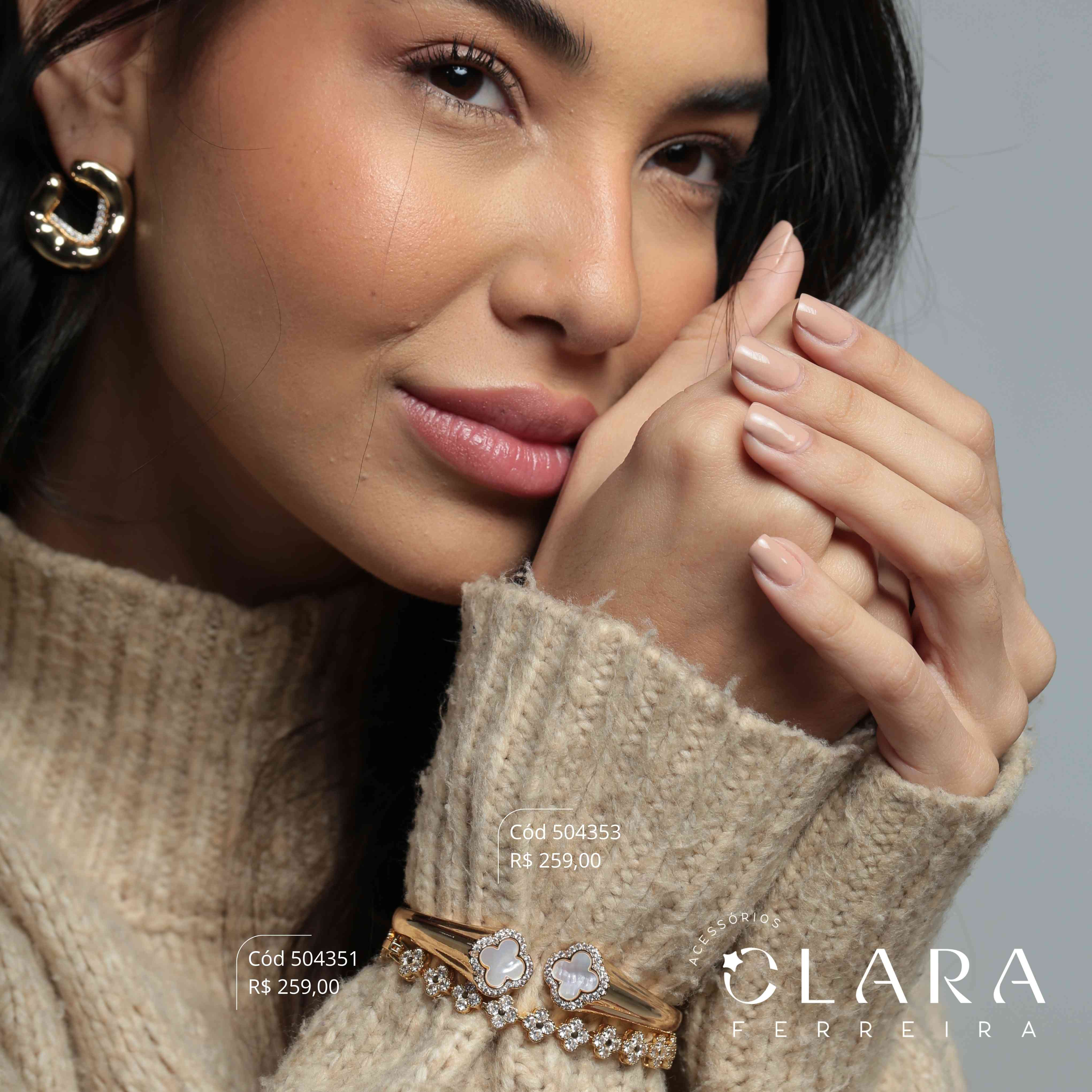 PULSEIRA CORAÇÕES TREVO VAN CLEEF ALHAMBRA C/ ZIRCÔNIAS REDONDAS INSPIRAÇÃO VAN CLEEF - 7MM - 17CM - Dourado
