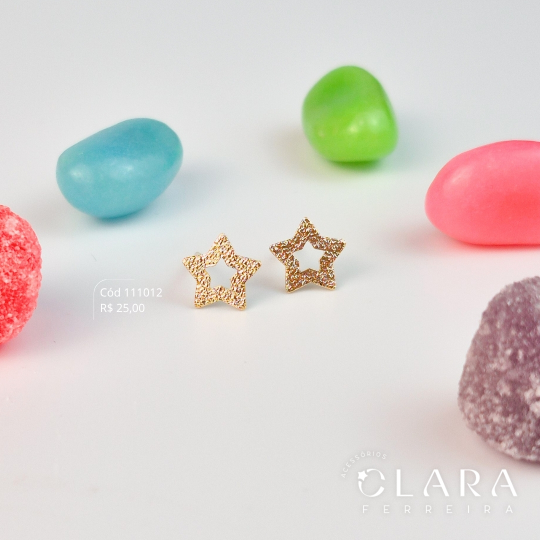 BRINCO INFANTIL ESTRELA JATEADA VAZADA 8MM - CLARINHA KIDS - Dourado