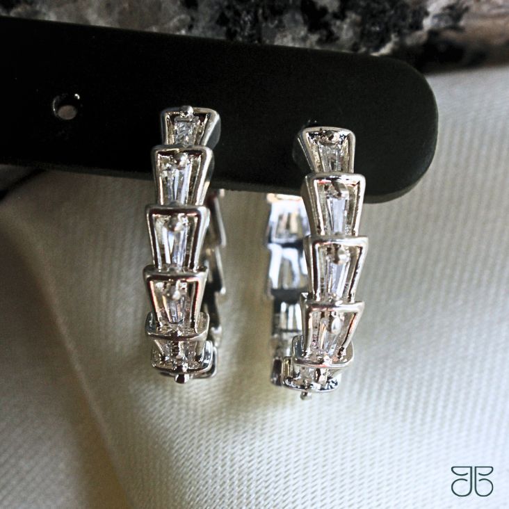 ARGOLINHA FILETES DE ZIRCÔNIA CRISTAL PRATA
