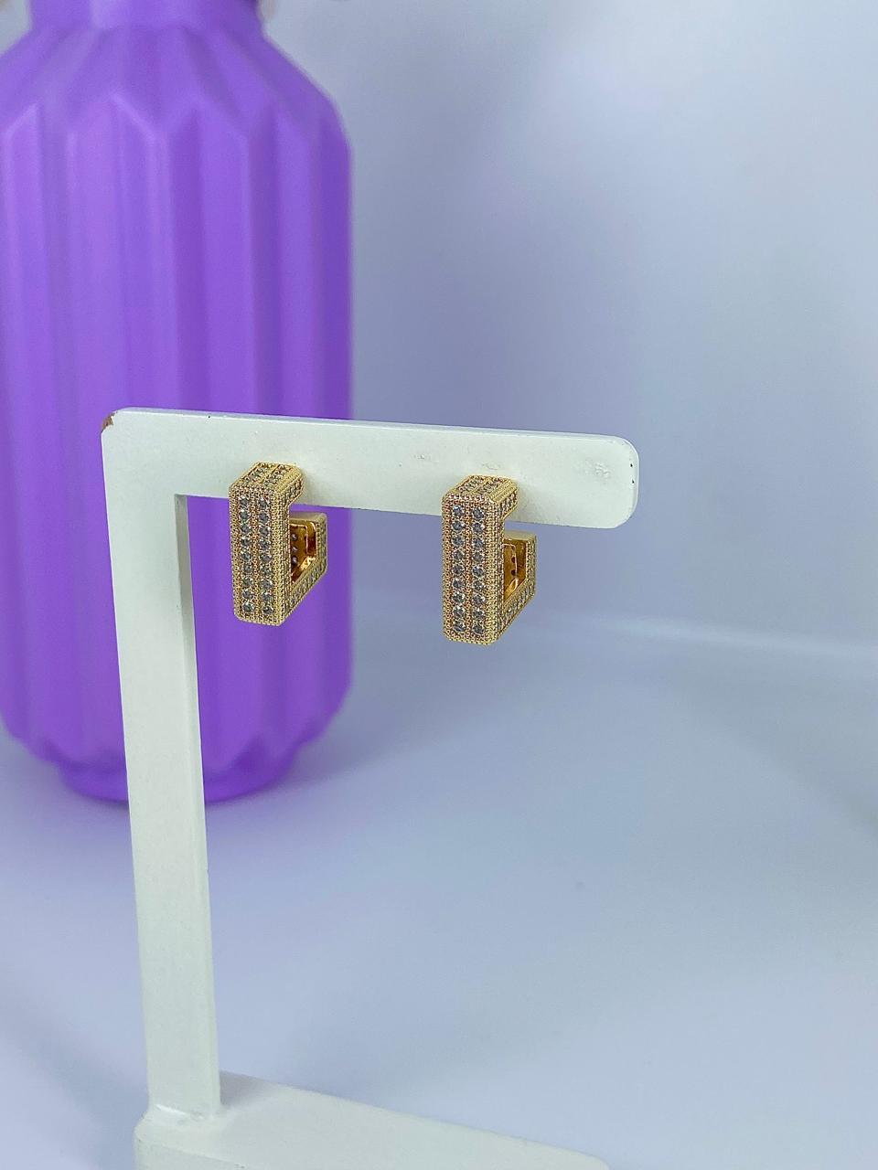 ARGOLA QUADRADA CRAVEJADA LUXO BO2494