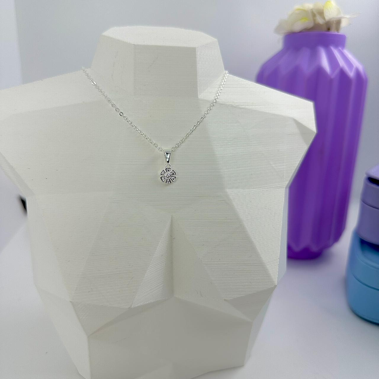 COLAR FLOR ORIGAMI CRAVEJADA CP2118