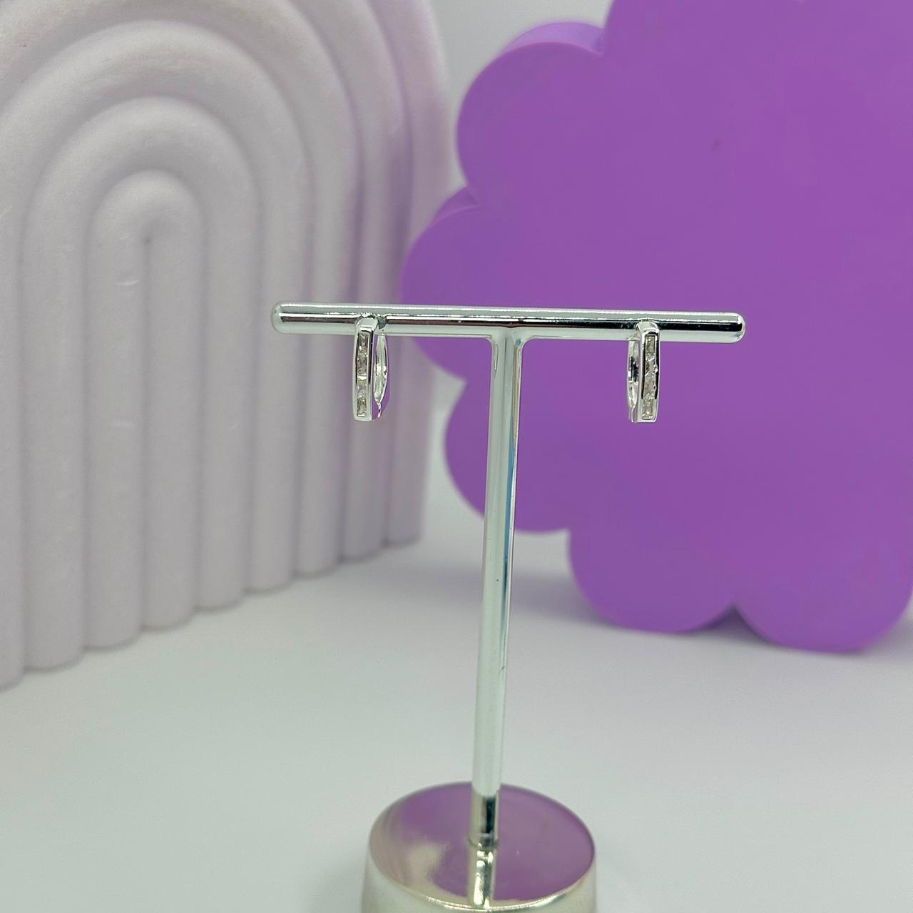 ARGOLA CLICK QUADRADA TRÊS ZIRCÔNIAS RETAS BP2435
