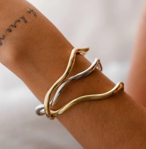 Bracelete Ondulado Ouro