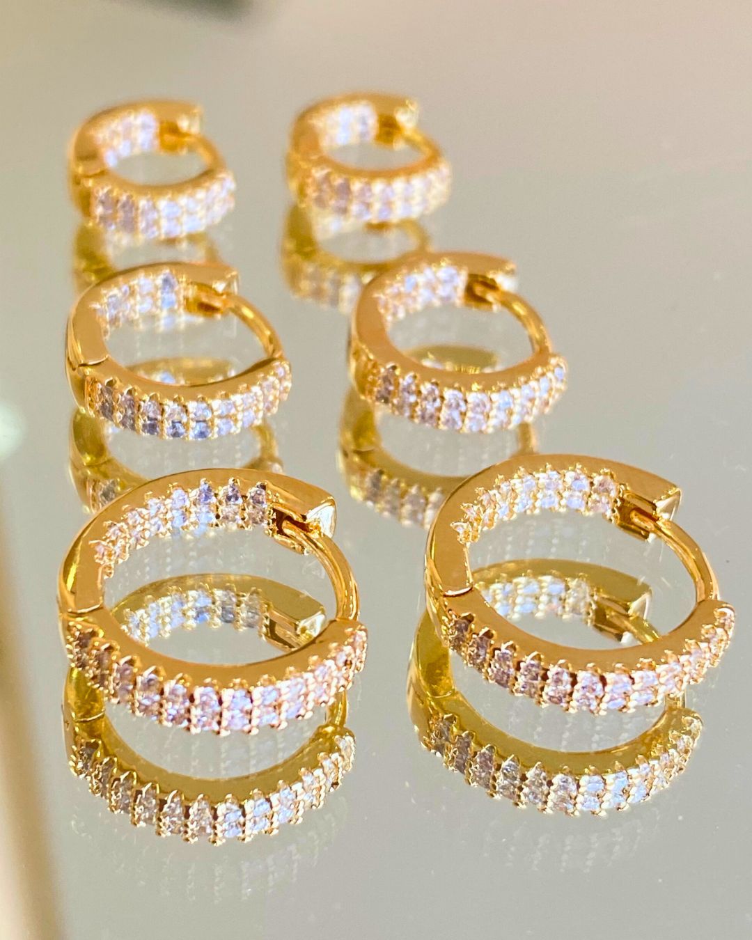 Brinco Trio De Argolas Cravejadas Best Seller Banhado Em Ouro