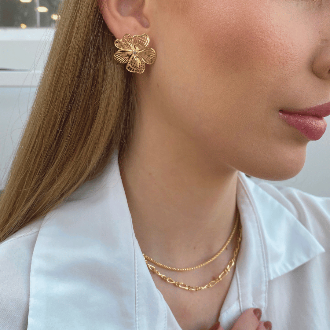 Colar Chocker Cordinha Brilhante Jardim Secreto 35CM Banhado Em Ouro