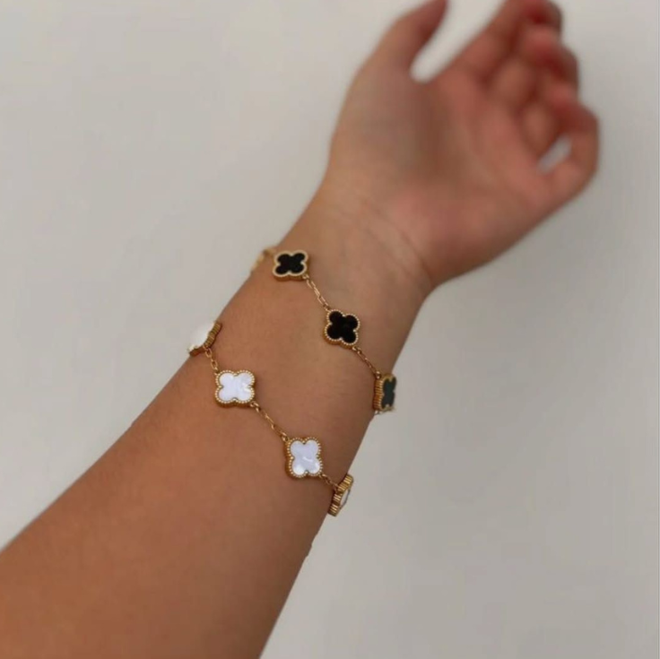 Pulseira Trevo Inspiração - Preta - Aço inox com banho de ouro