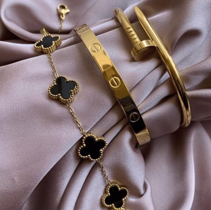 Bracelete Inspiração Cartier  - Aço com banho de ouro