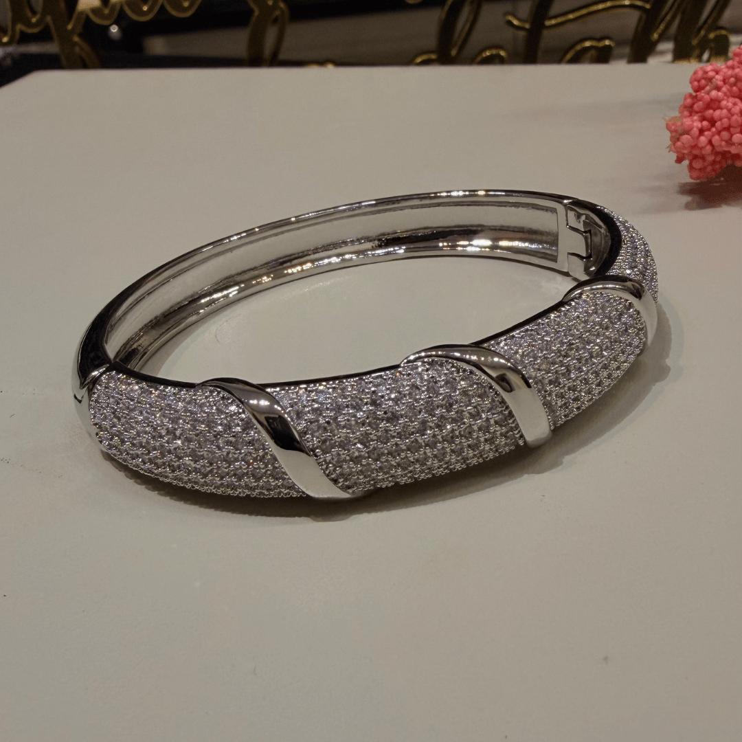 Bracelete Cravejado - Banho de ouro