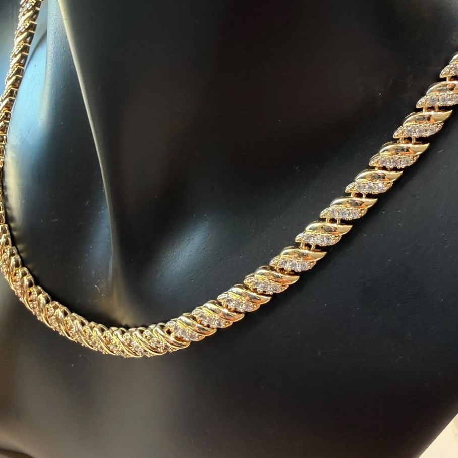 Choker Cravejada - Banho de Rodio