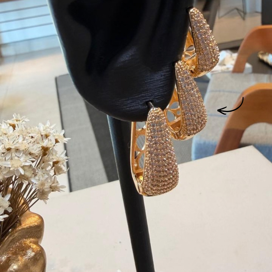 Brinco de Gota Cravejada com 25mm - Banho de Rodio