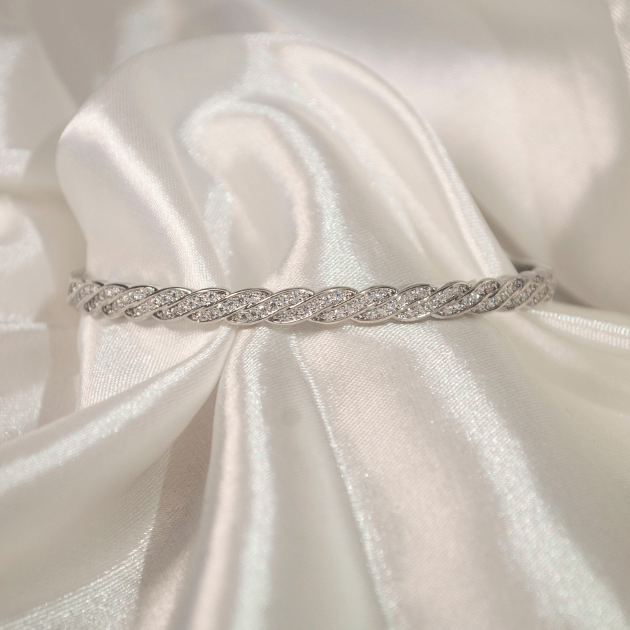 Bracelete Cravejado Trança - Banho de Ouro