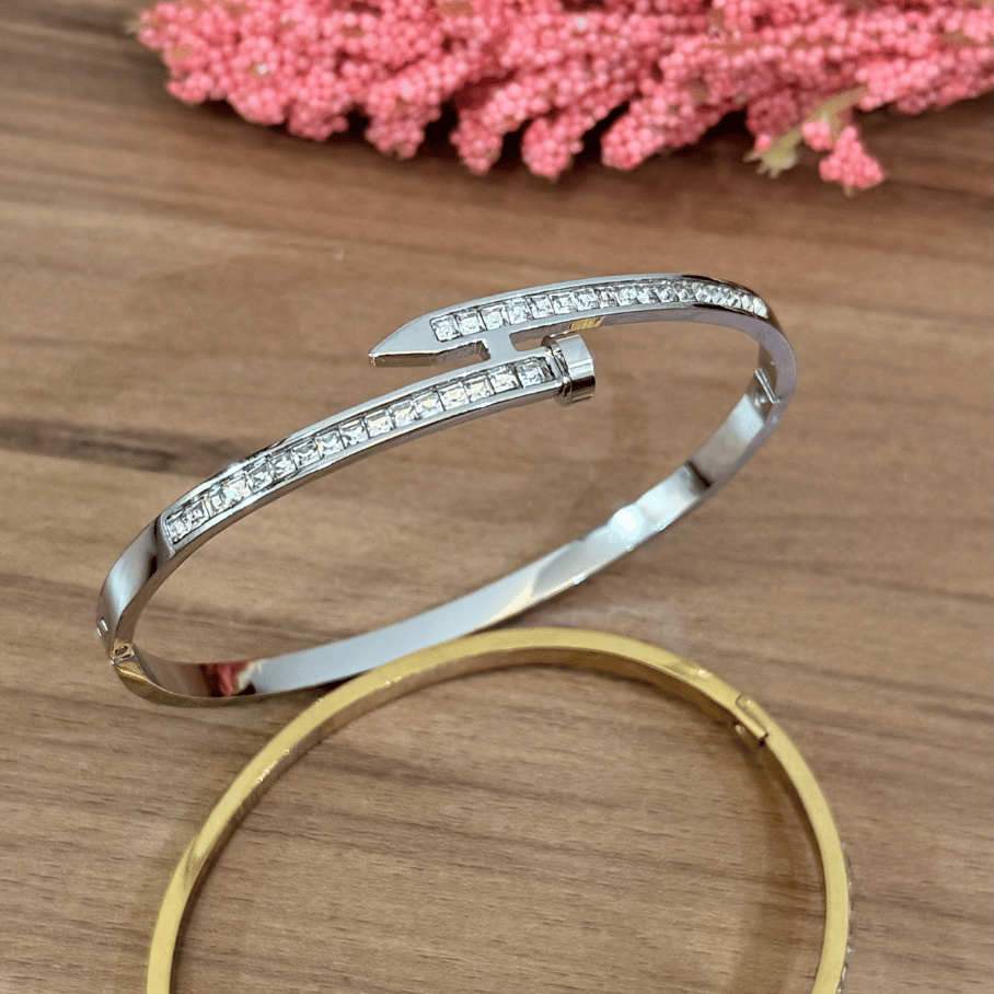 Bracelete de Prego Cravejado - Aço com Banho de Ouro
