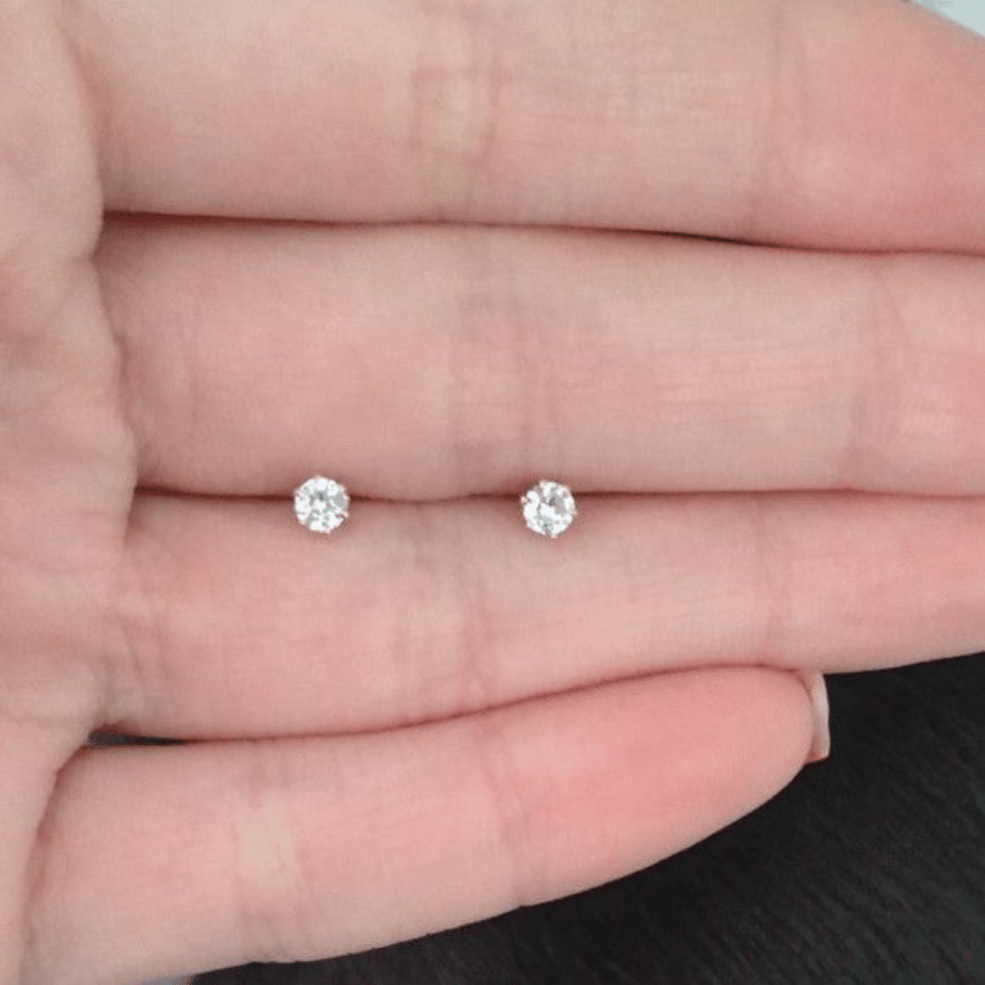 Brinco Ponto de Luz de 3,5mm - Aço com Banho
