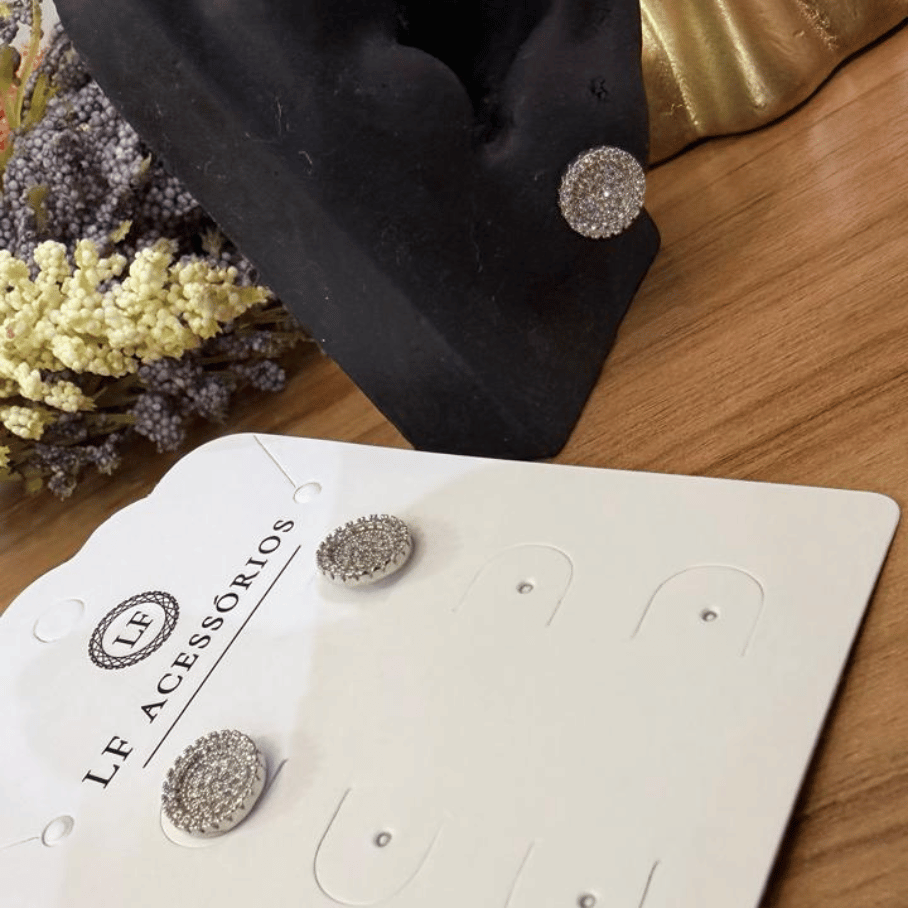 Brinco Cravejado 10mm - Banho de Ouro