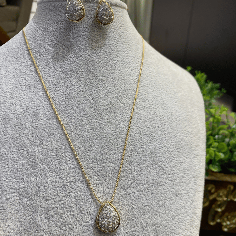 Conjunto de Gota cravejada em Mix de Banhos - Banho de Ouro