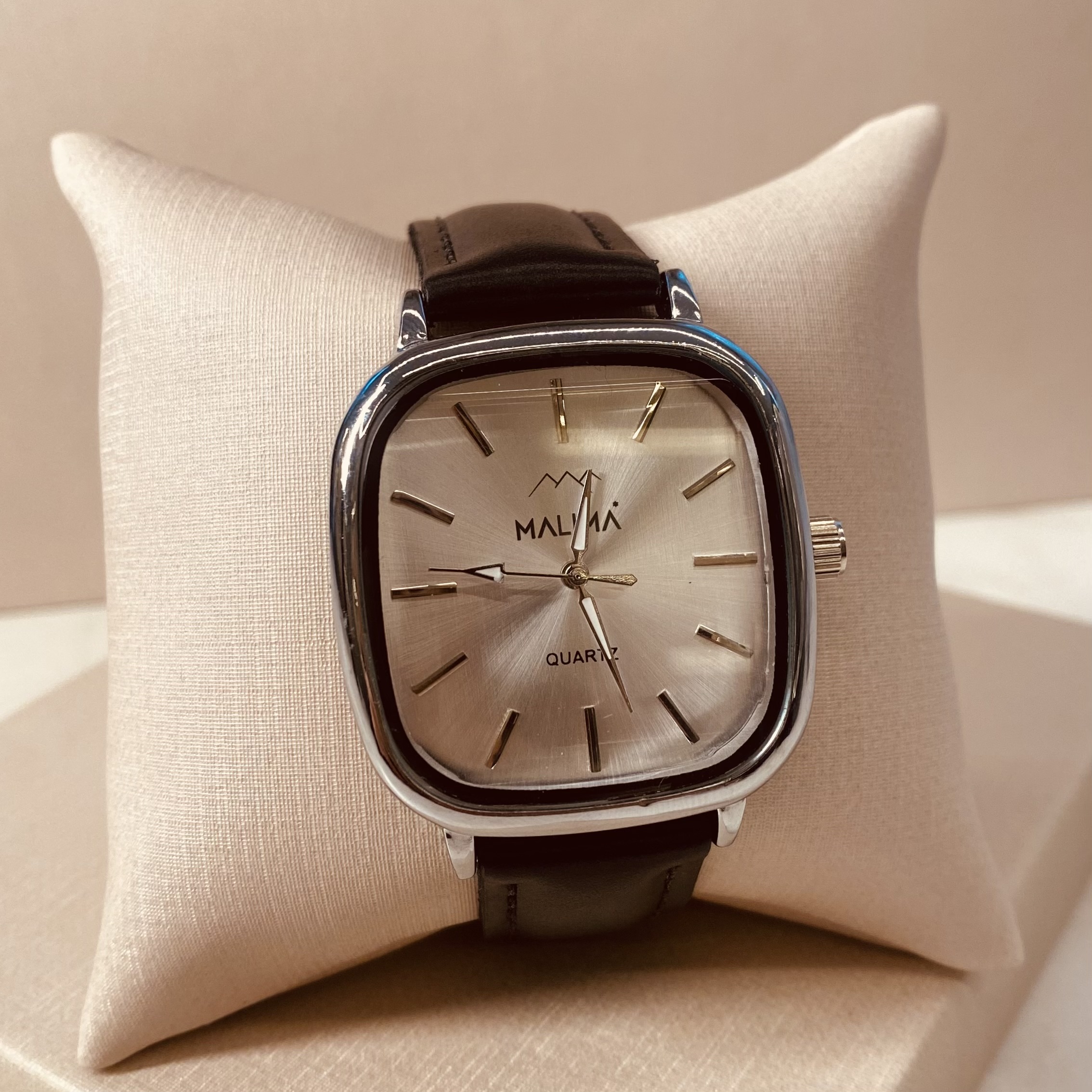 RELOGIO PRATA QUADRADO PULSEIRA COURO